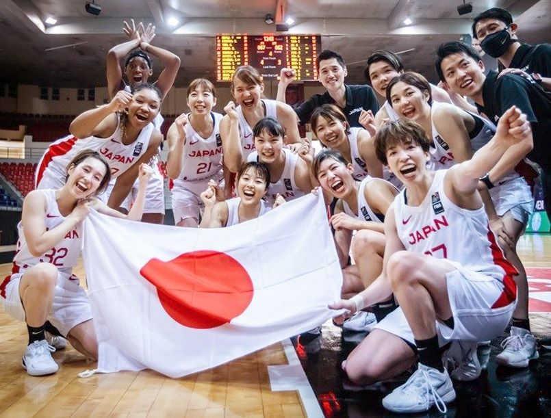 　準決勝進出を決めた女子日本代表（国際バスケットボール連盟提供）