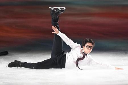 　演技する友野一希（撮影・高石航平）