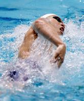男子２００メートル自由形決勝　１分42秒33で優勝した松元克央＝東京辰巳国際水泳場