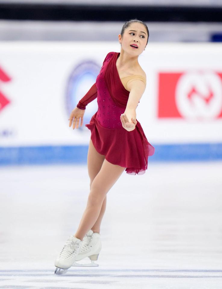 　女子フリーで演技する宮原知子＝トリノ（共同）