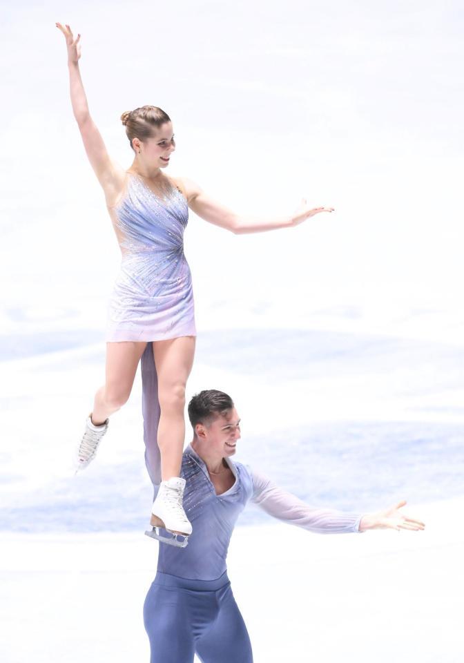 　優勝を決めたロシアのミシナ、ガリアモフ組（撮影・堀内翔）