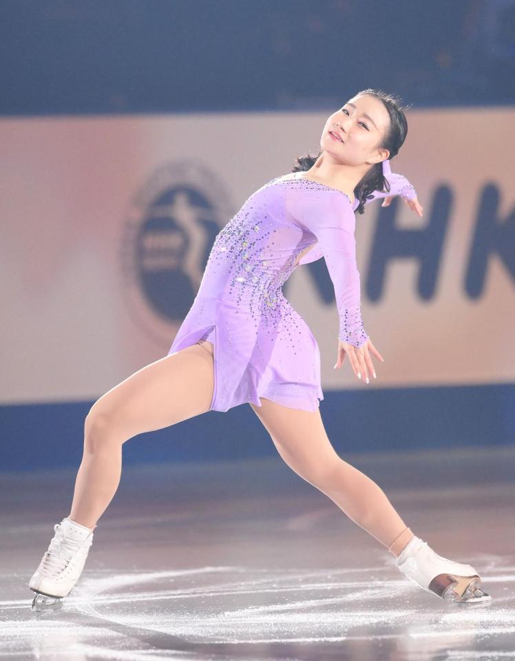 エキシビションに登場した河辺愛菜＝代々木第一体育館（撮影・堀内翔）