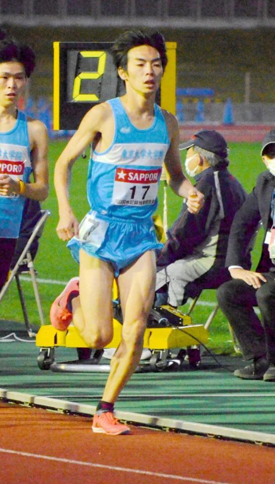 　１万メートル記録挑戦会に参加した東大大学院の古川大晃