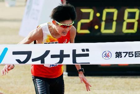 最後の福岡国際、ギザエが初優勝日本勢最高の２位に細谷