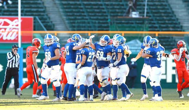 関学大　４０点差圧勝で甲子園ボウル４連覇！史上最多３２度目Ｖ　ＲＢ斎藤陸がＭＶＰ