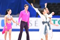 　全日本選手権に向けて調整を行った村元哉中、高橋大輔組。左後方は小松原美里、小松原尊組（撮影・堀内翔）