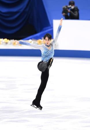 ＳＰで躍動感のある演技を見せる羽生結弦（撮影・堀内翔）