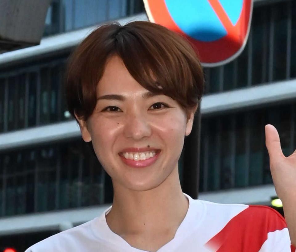 バレー元日本代表 迫田さおりさんらｏｇがサンタコスプレ姿を披露 まさかまさか スポーツ デイリースポーツ Online