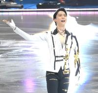 メダリスト　オンアイス　２０２０　羽生結弦選手ほか メダリスト・オン・アイス2021＞演技をする羽生結弦（撮影