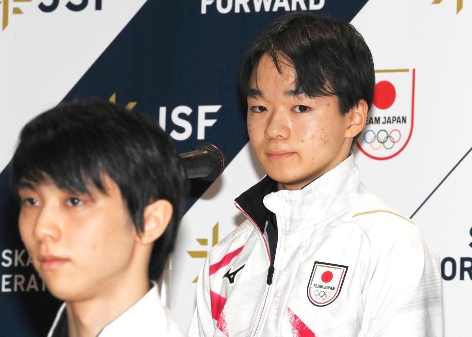 北京五輪に選出された鍵山優真。手前は羽生結弦＝さいたまスーパーアリーナ（撮影・堀内翔）