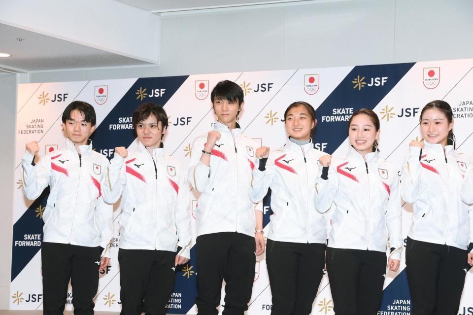 北京五輪代表に決定した（左から）鍵山優真、宇野昌磨、羽生結弦、坂本花織、樋口新葉、河辺愛菜（撮影・堀内翔）