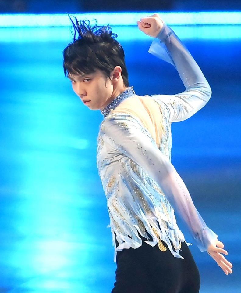 メダリスト・オン・アイスに登場した羽生結弦＝さいたまスーパーアリーナ（撮影・堀内翔）