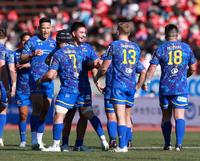 　神戸を破り、笑顔の浦和フィフティーン（撮影・坂部計介）