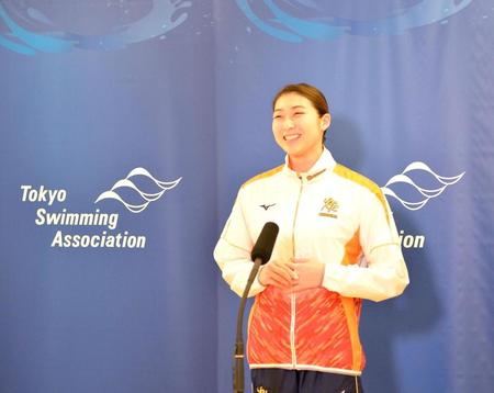 　取材に応じる池江璃花子