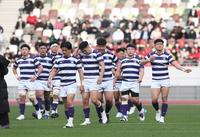　帝京大に敗れがっくりの明大フィフティーン（撮影・金田祐二）