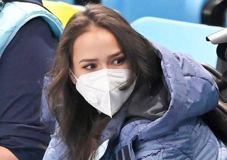 ザギトワ 大きめユニ姿での応援に 可愛い の声続々 rocアイホ男子決勝進出に歓喜 スポーツ デイリースポーツ Online ザギトワ 大きめユニ姿での応援に 可愛い の声続々 rocアイホ男子決勝進出に歓喜 スポーツ デイリースポーツ Online