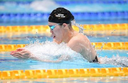 　女子１００ｍ平泳ぎ予選を１位で通過した青木玲緒樹（撮影・伊藤笙子）