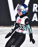 　Ｗ杯個人第１４戦の公式練習に臨んだ高梨沙羅＝リレハンメル（共同）