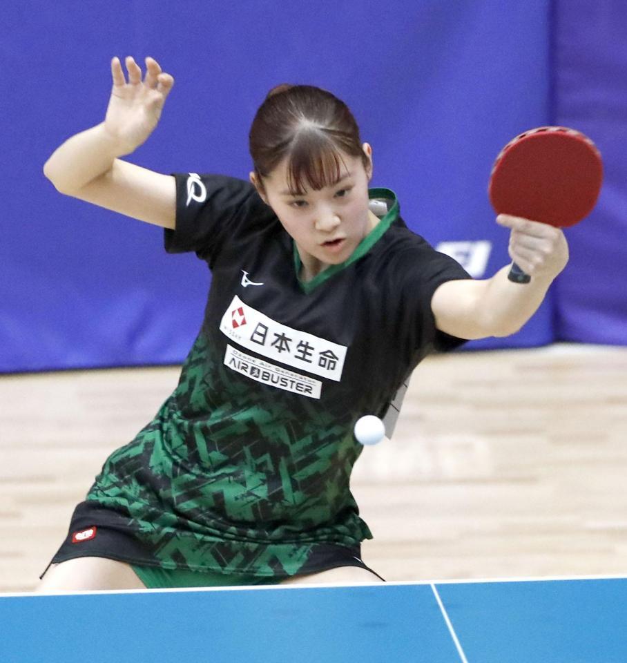 　女子シングルスで４強入りした長崎美柚＝アリーナ立川立飛