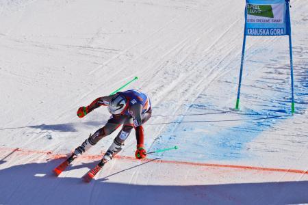 大回転、若月隼太は負傷で棄権Ｗ杯男子、転倒のため