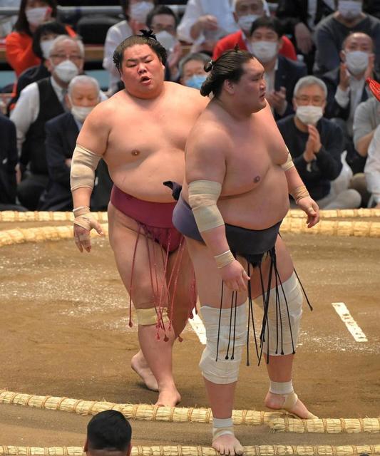 横綱照ノ富士に２日目で土　大栄翔に金星与える　新大関御嶽海は連勝　かど番正代連敗