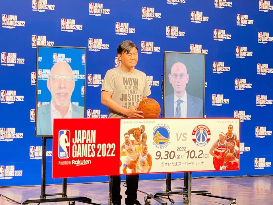 　ＮＢＡプレシーズンゲームの日本開催を発表した楽天の三木谷浩史会長兼社長