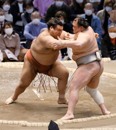 ３大関が安泰、平幕高安は全勝１敗は御嶽ら３人