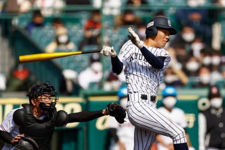 九州国際大付４-１広陵黒田が４安打４打点