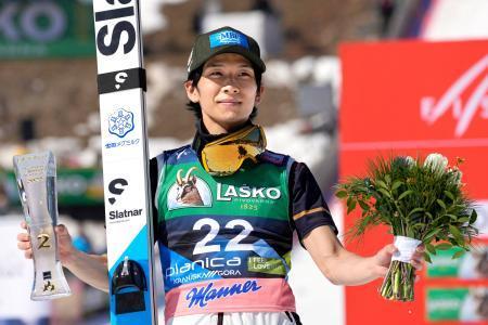 小林陵侑、３季ぶり総合優勝Ｗ杯ジャンプ個人