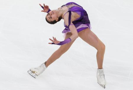 　フィギュアスケートのロシアの国内大会で女子ＳＰを演技するカミラ・ワリエワ＝２６日、サランスク（タス＝共同）