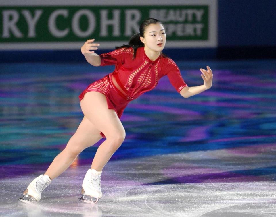 　エキシビションで演技する坂本花織（共同）