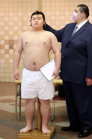林兄弟ら３４人が体格基準パス延期の春場所新弟子検査