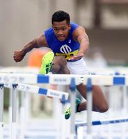 　男子１１０メートル障害決勝で優勝した村竹ラシッド