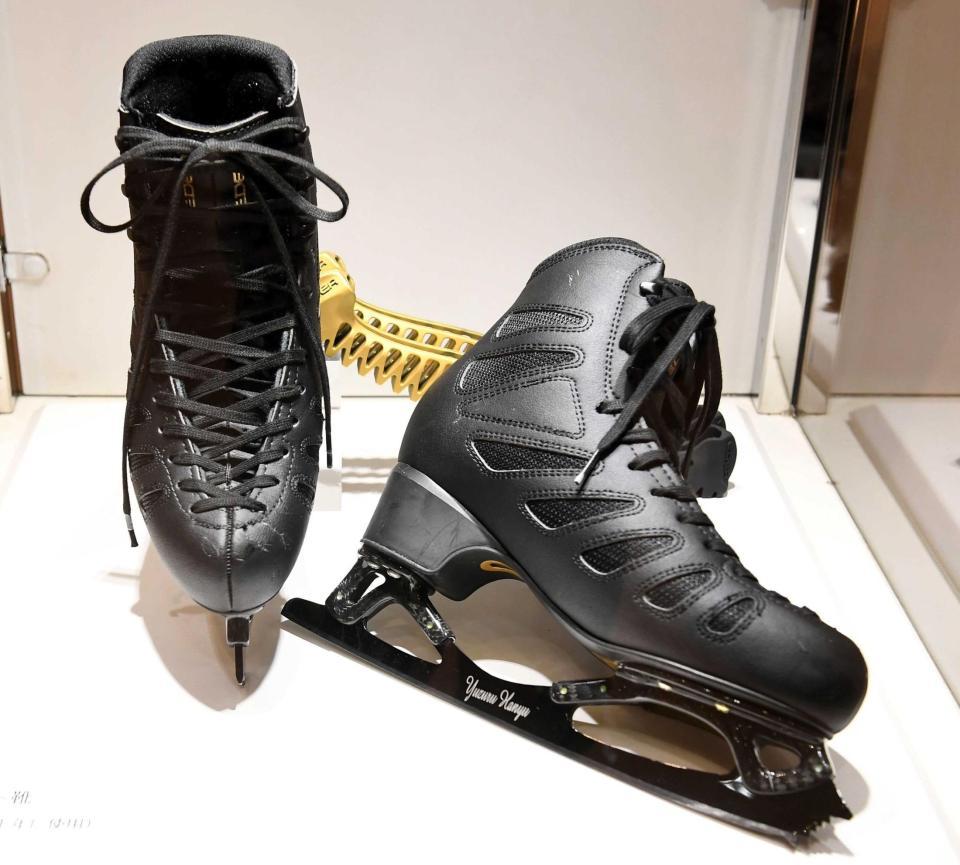 　２０年から２１年に使用した羽生結弦のスケート靴