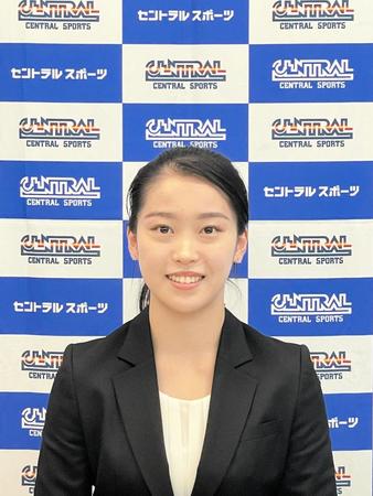 　引退会見に臨む畠田瞳（セントラルスポーツ提供）