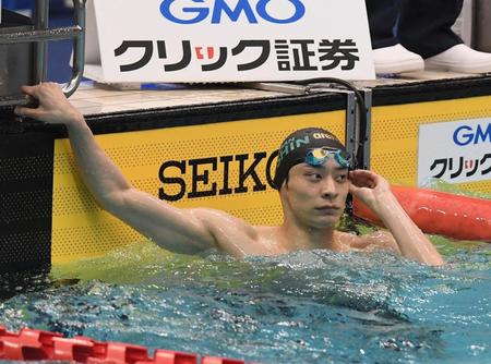 　男子１００メートル背泳ぎ予選をトップで通過した入江陵介（撮影・金田祐二）