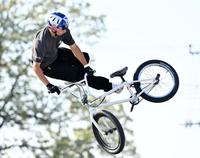 　ＢＭＸフリースタイル・パークの男子エリートクラスで優勝した中村輪夢