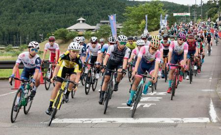 自転車の国際大会が開幕、和歌山３年ぶり「ツール・ド・熊野」