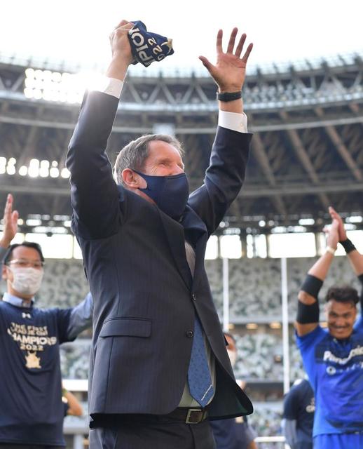 激戦制した埼玉　ロビー・ディーンズＨＣが９季目続投へ　リーグワン連覇託す