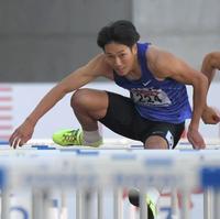 　男子１１０メートル障害決勝を制した泉谷駿介（撮影・北村雅宏）