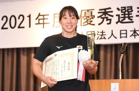 　女子最優秀選手に輝いた入江聖奈（撮影・園田高夫）