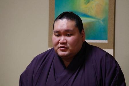 　オンライン会見で名古屋場所への意気込みを語る照ノ富士（日本相撲協会提供）