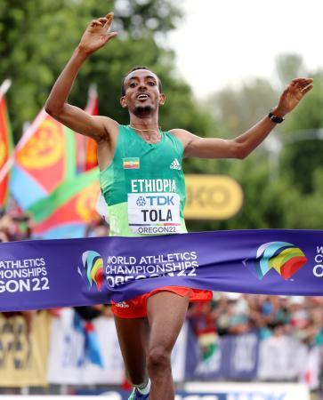 マラソン西山１３位、星３８位世界陸上、トラが優勝