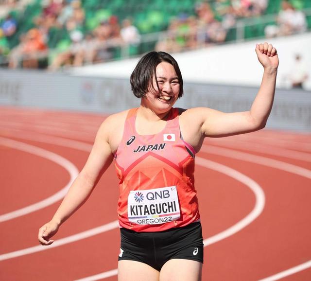 女子やり投げ・北口榛花　全体トップで決勝進出へ　自己ベストマークで満面の笑み