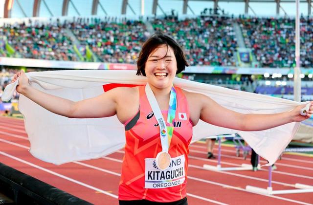 やり投げ・北口榛花　銅メダル獲得　女子投てき日本初の表彰台　「これからは金を目標に」