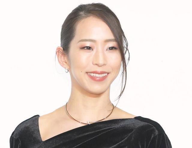 【写真】野口啓代がなかやまきんに君とマッスル競演　「ぱわー！」ポーズ筋肉美に「手、、ヤバ」と驚きの声