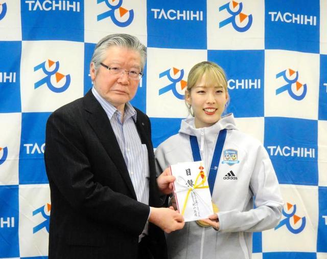 フェンシング・江村美咲が優勝報告「すごいことしちゃった」褒賞金３００万円