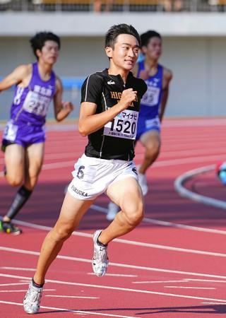 　男子４００メートル決勝　４７秒０１で優勝した東福岡・冨永湧平＝ポカリ