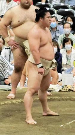 申し合い稽古に参加した若隆景