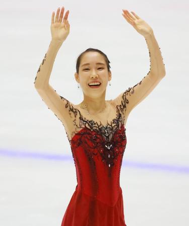 　途中で曲が止まるアクシデントに遭いながらも完璧な演技を披露した三原舞依（撮影・石湯恒介）